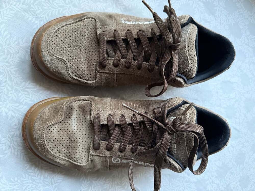 Scarpa Brown Suede Low Top Sneakers Size 43